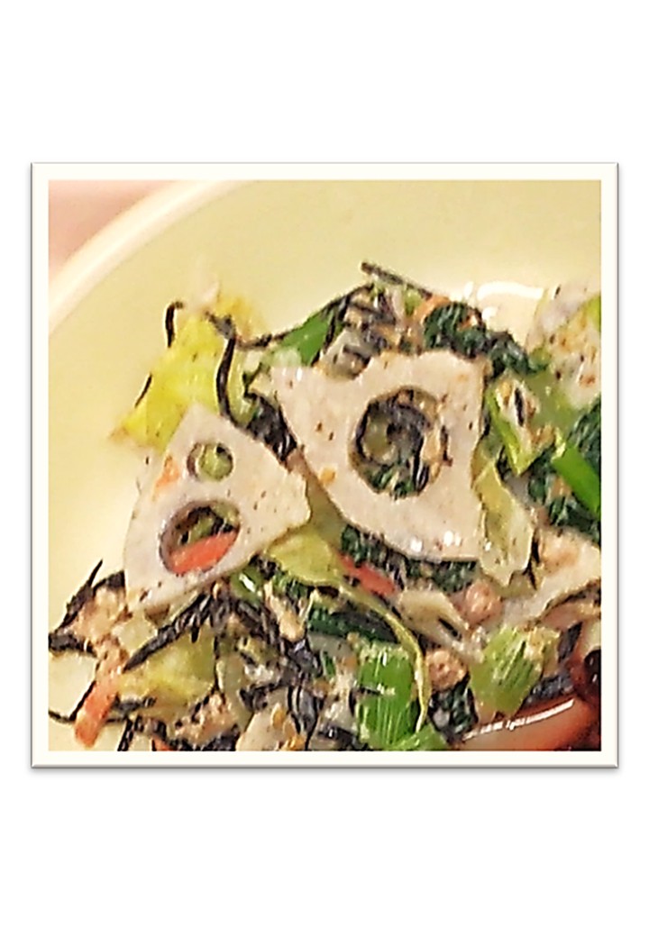 こんこんのごまネーズサラダ